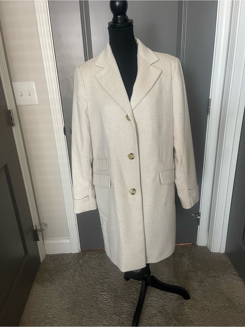 Ralph Lauren Size 12 Cream Single-Breasted Wool Pea Coat Gently Worn